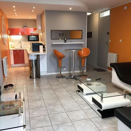 Apartment Saint-hilaire-de-riez, 2 Pieces, 4 Personnes - Fr-1-224c-145
